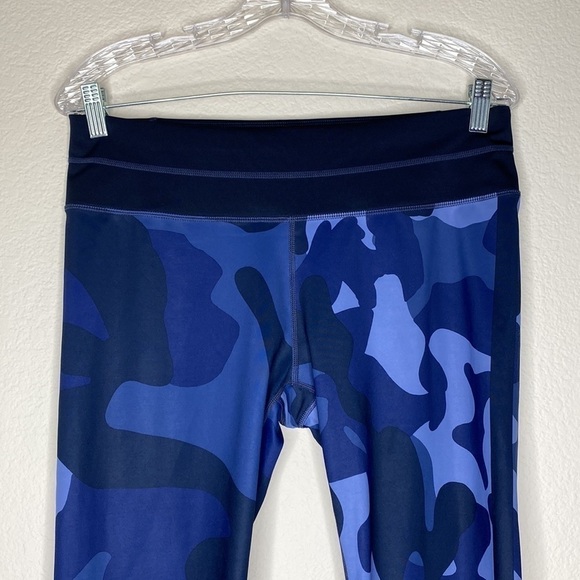 Athleta blue camo sonar leggings Sz large EUC - Picture 3 of 7